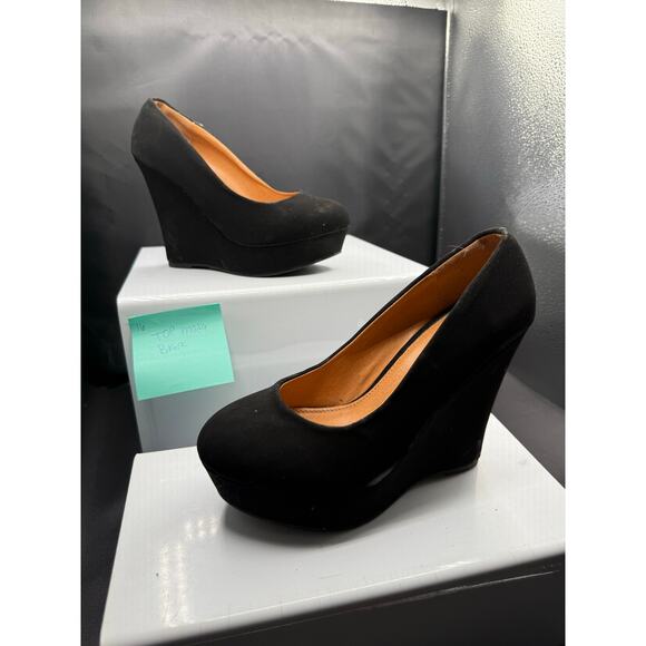 Top Moda Black Suede Wedge Heels - Size 8W - Picture 12 of 12